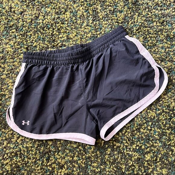 Under Armour Pants - Under Armour Running Shorts M